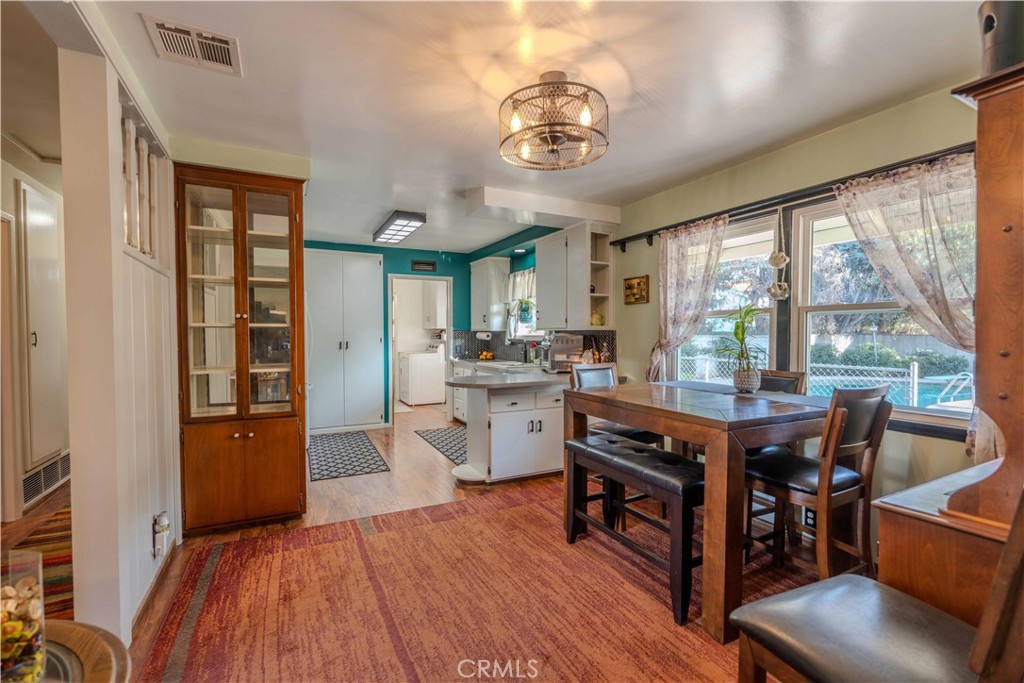 850 E Cypress Avenue