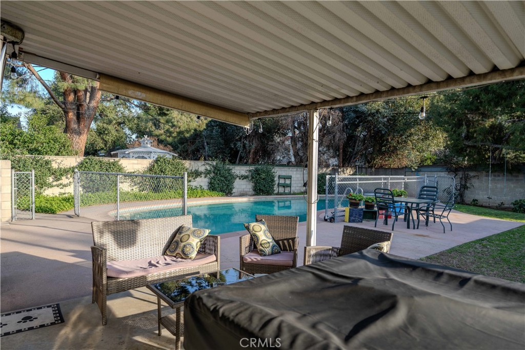 850 E Cypress Avenue