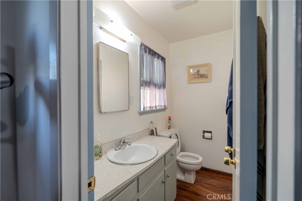 850 E Cypress Avenue