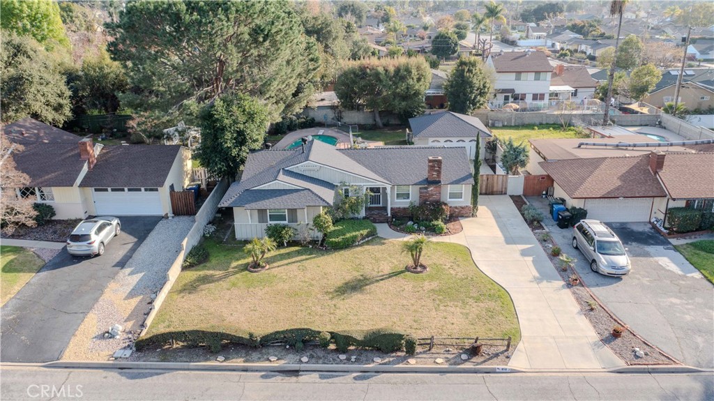 850 E Cypress Avenue