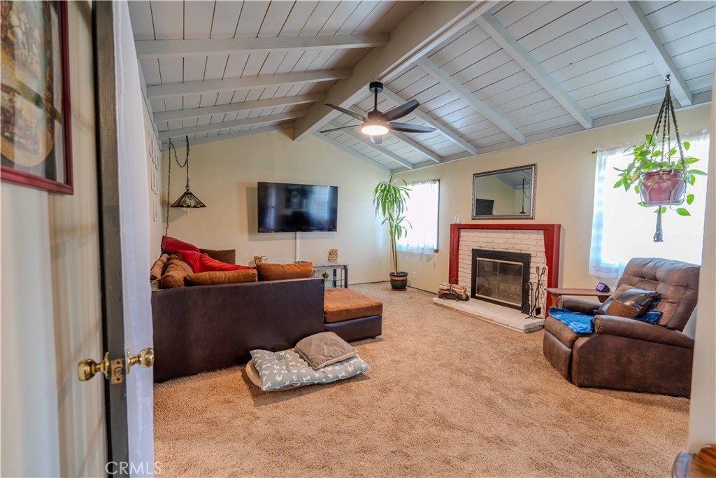 850 E Cypress Avenue