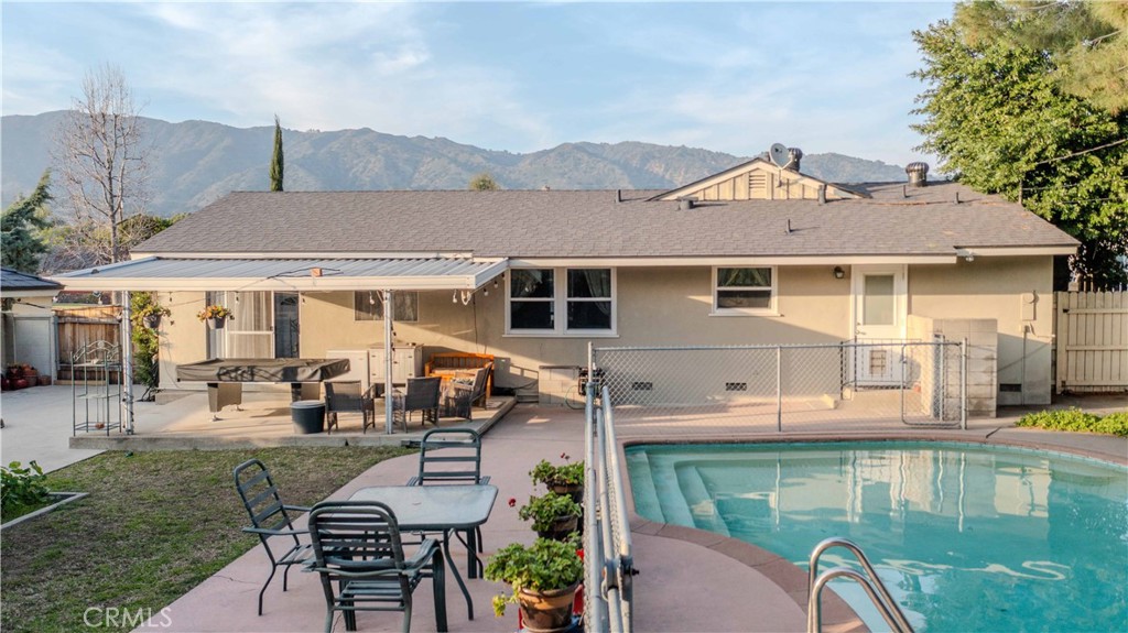 850 E Cypress Avenue