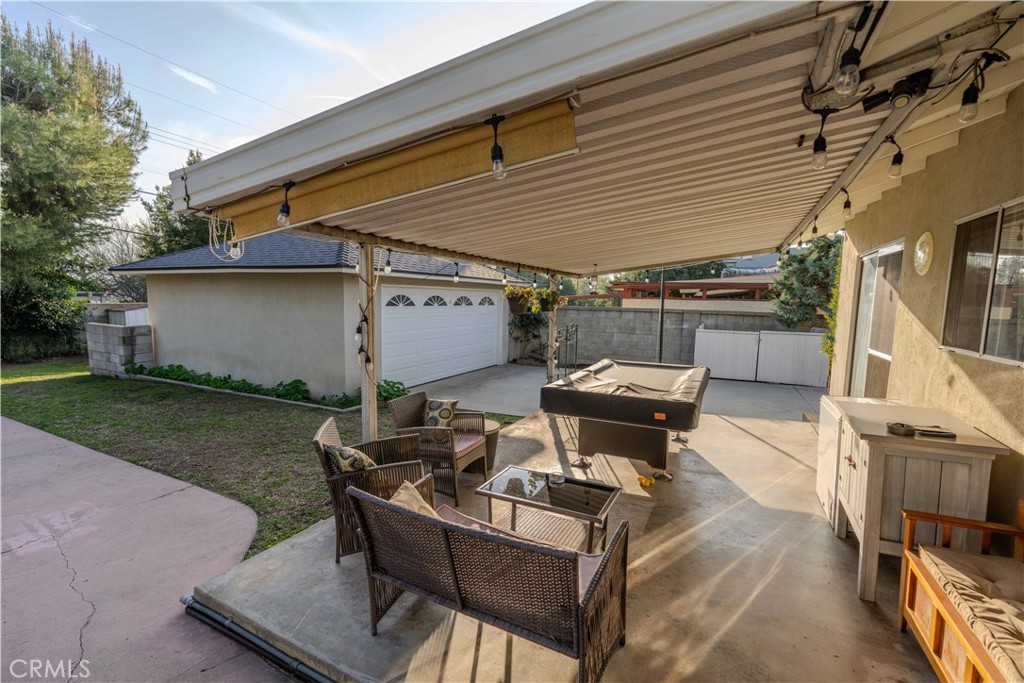 850 E Cypress Avenue