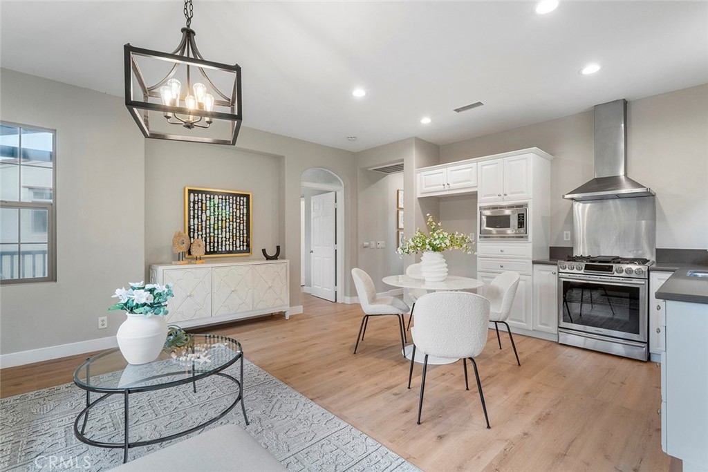 204 Groveland