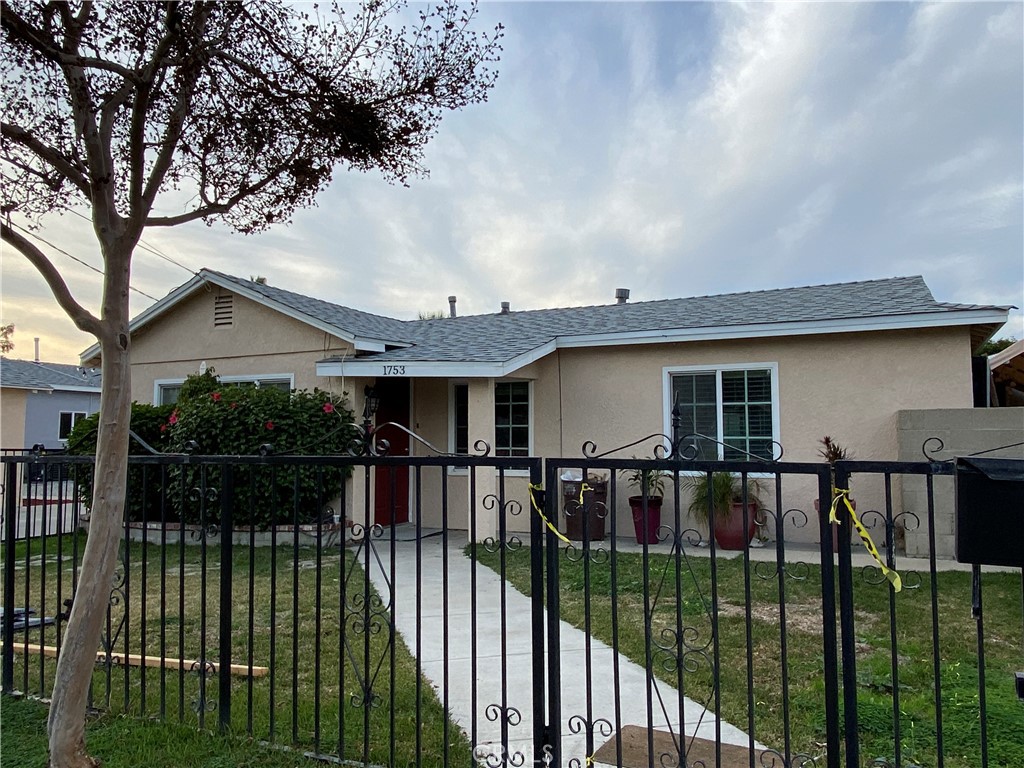 1753 Leafdale
