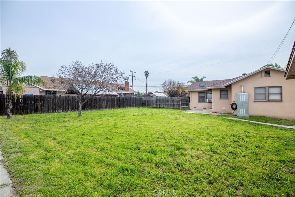 883 E Columbia Avenue