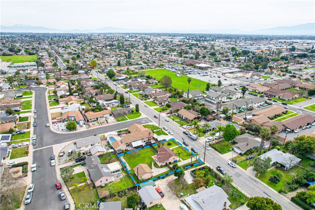 883 E Columbia Avenue