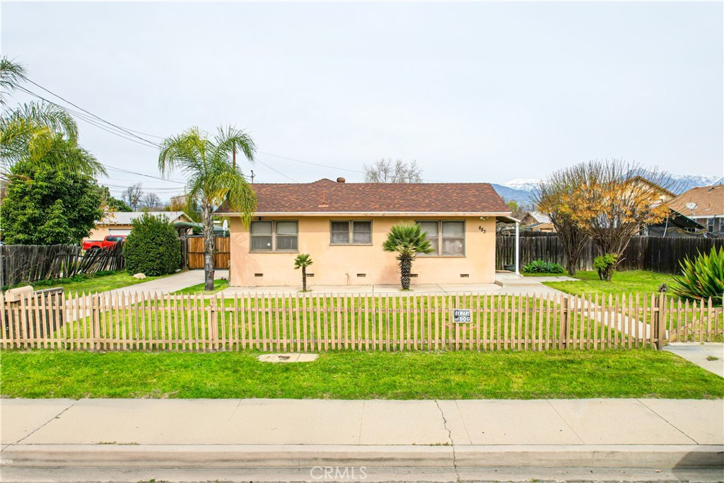 883 E Columbia Avenue