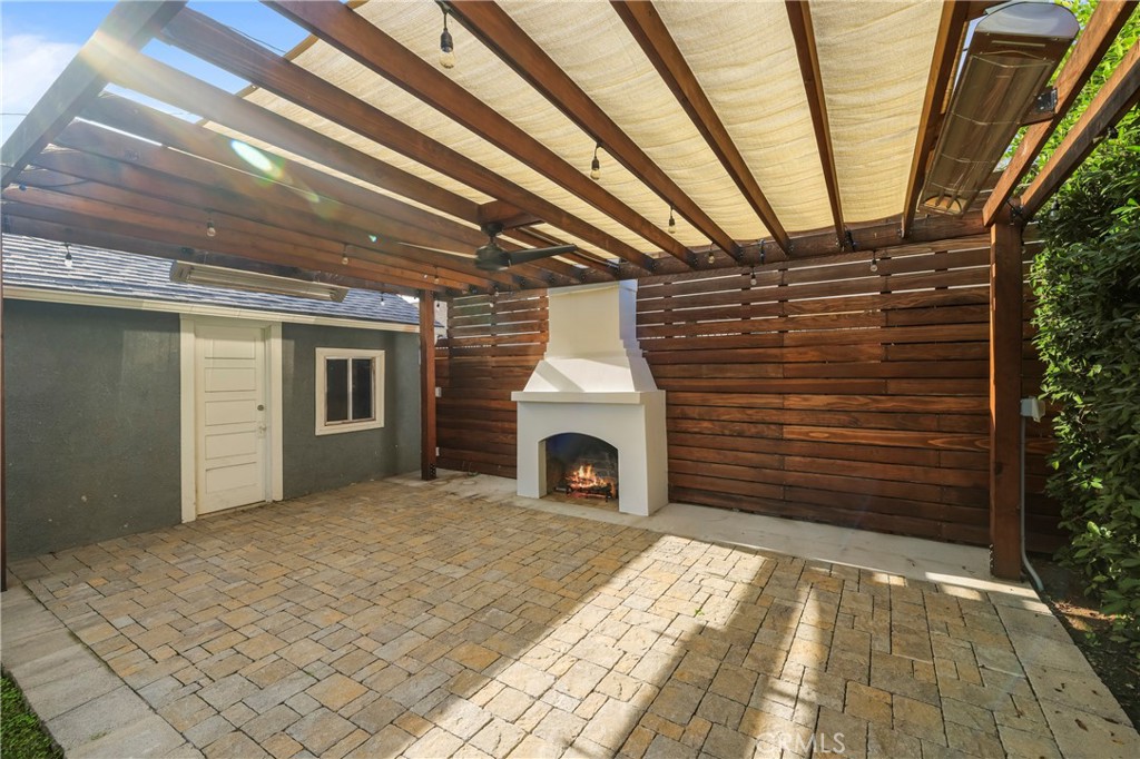 1507 S Mansfield Avenue