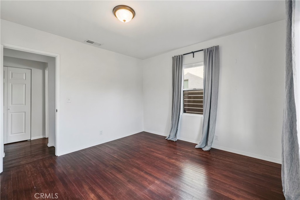 1507 S Mansfield Avenue