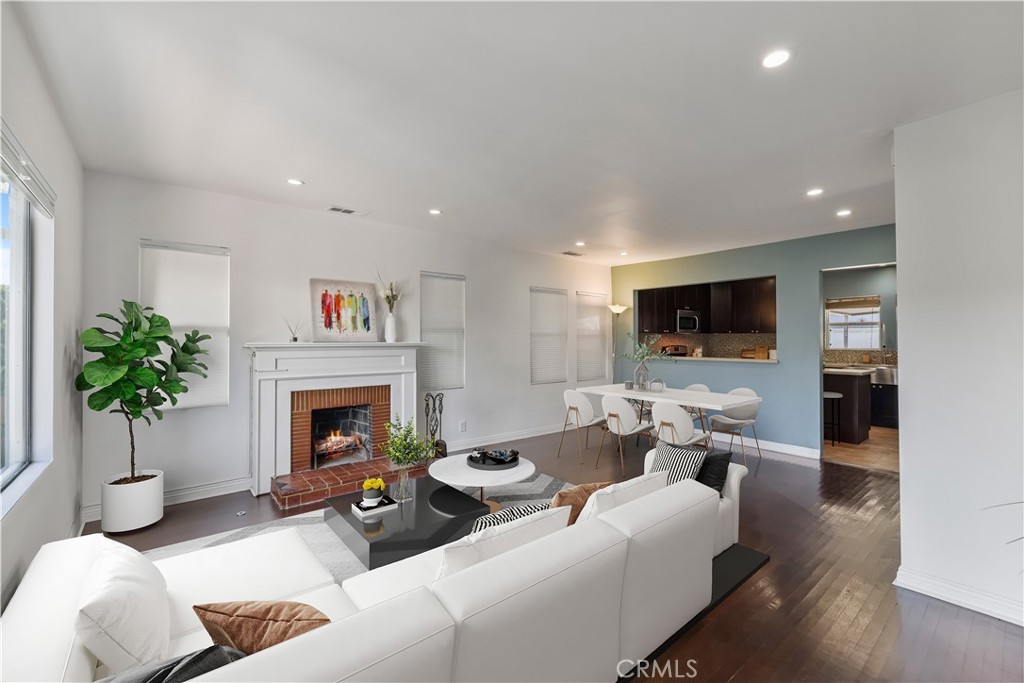 1507 S Mansfield Avenue