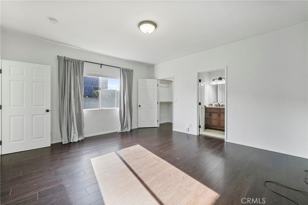 1507 S Mansfield Avenue