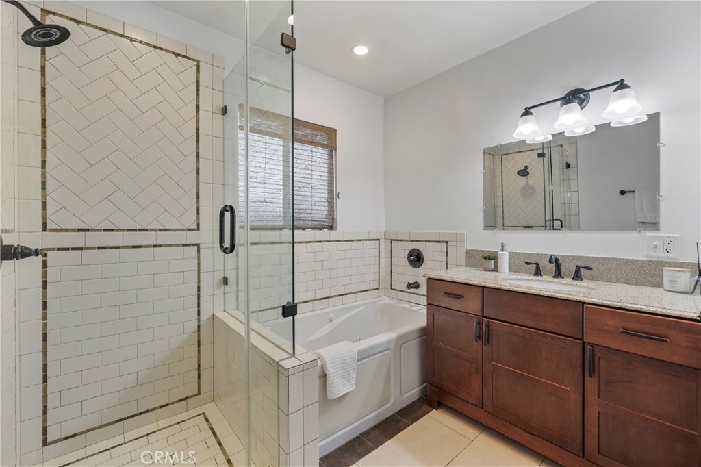 1507 S Mansfield Avenue