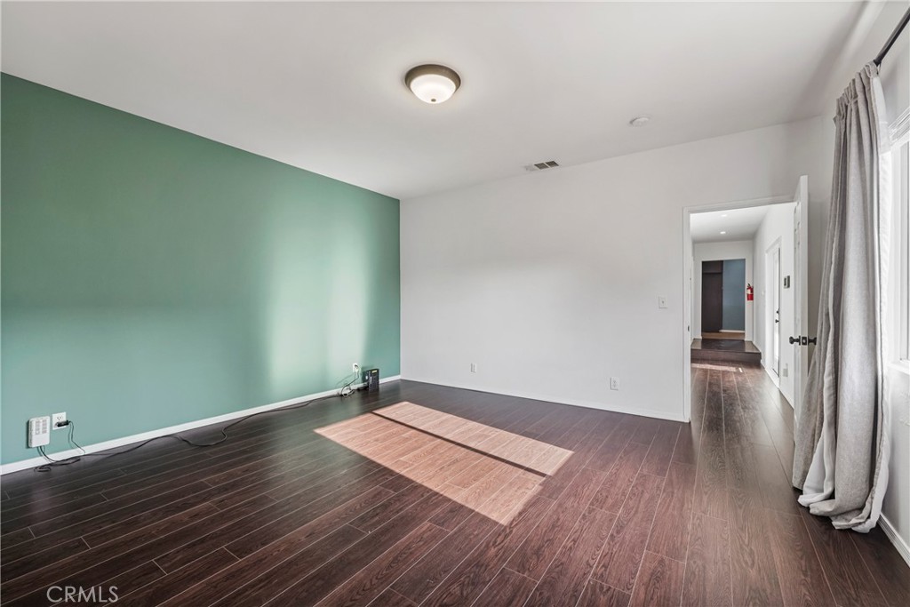 1507 S Mansfield Avenue