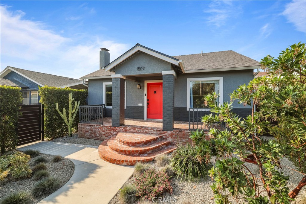 1507 S Mansfield Avenue