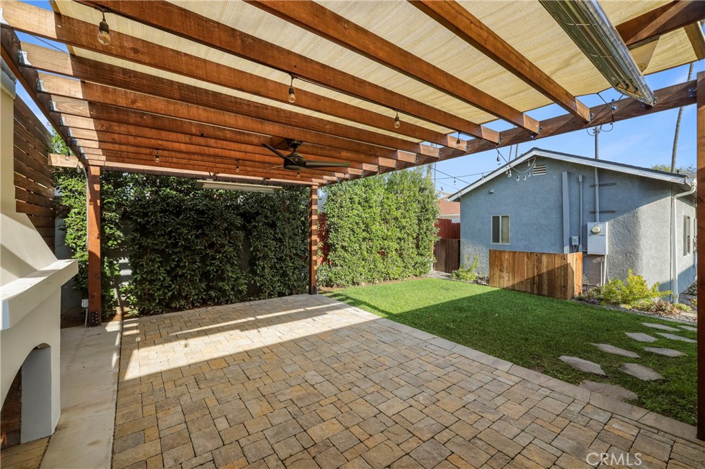 1507 S Mansfield Avenue