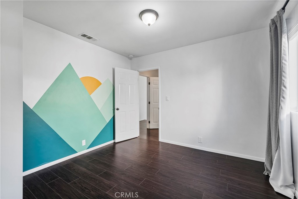 1507 S Mansfield Avenue