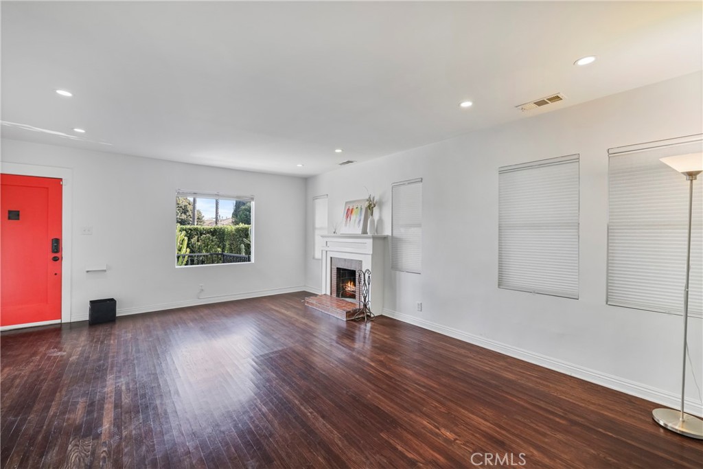 1507 S Mansfield Avenue