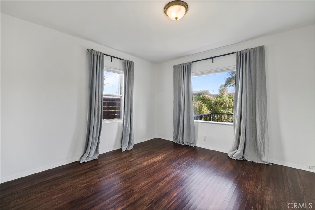 1507 S Mansfield Avenue