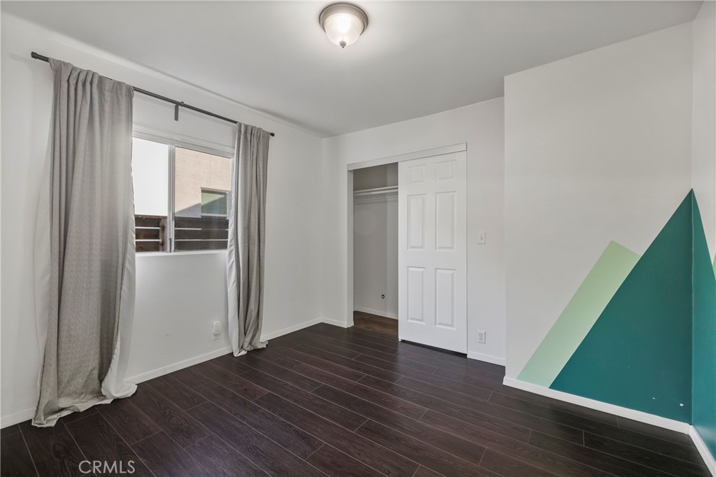 1507 S Mansfield Avenue