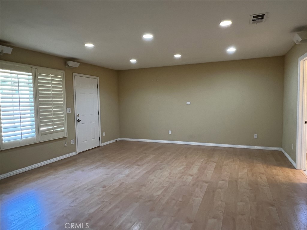 22945 True Grit Pl