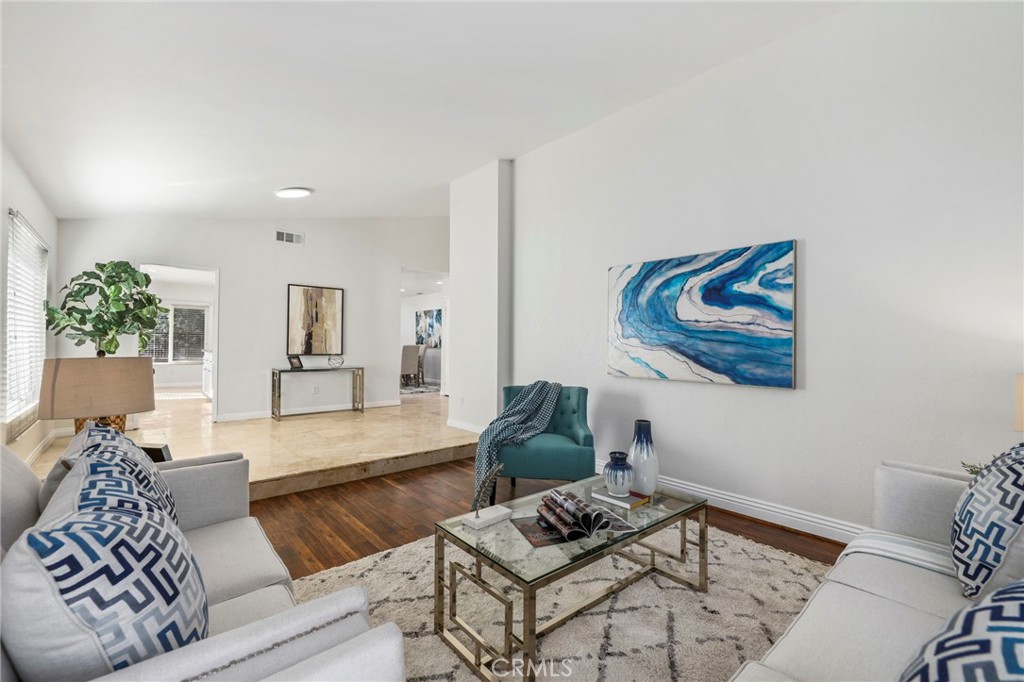 3453 Valle Vista Drive