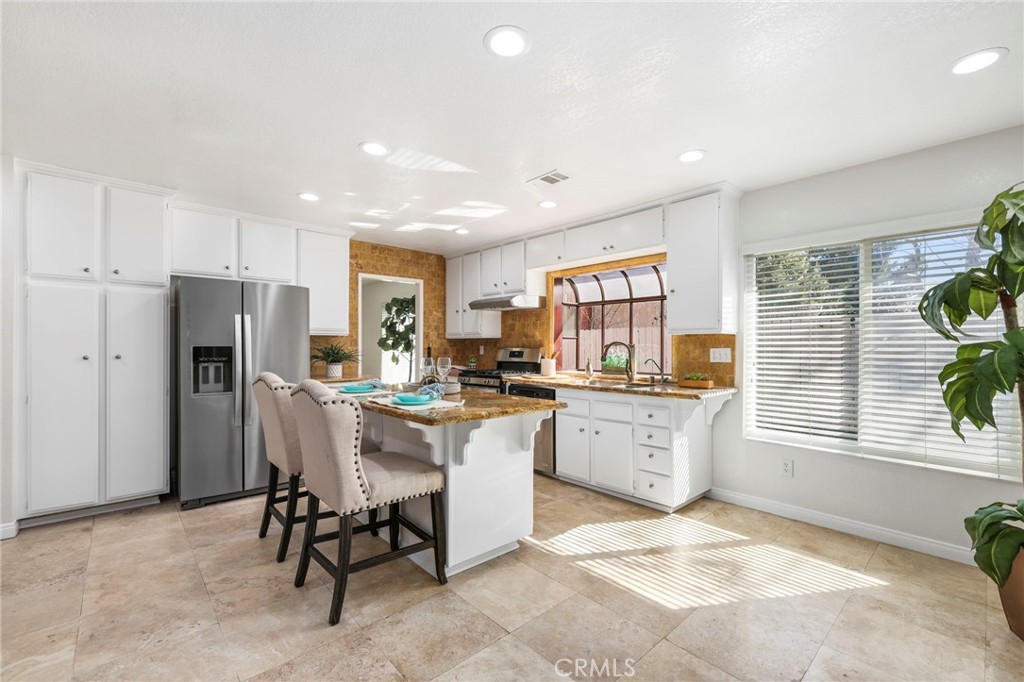 3453 Valle Vista Drive