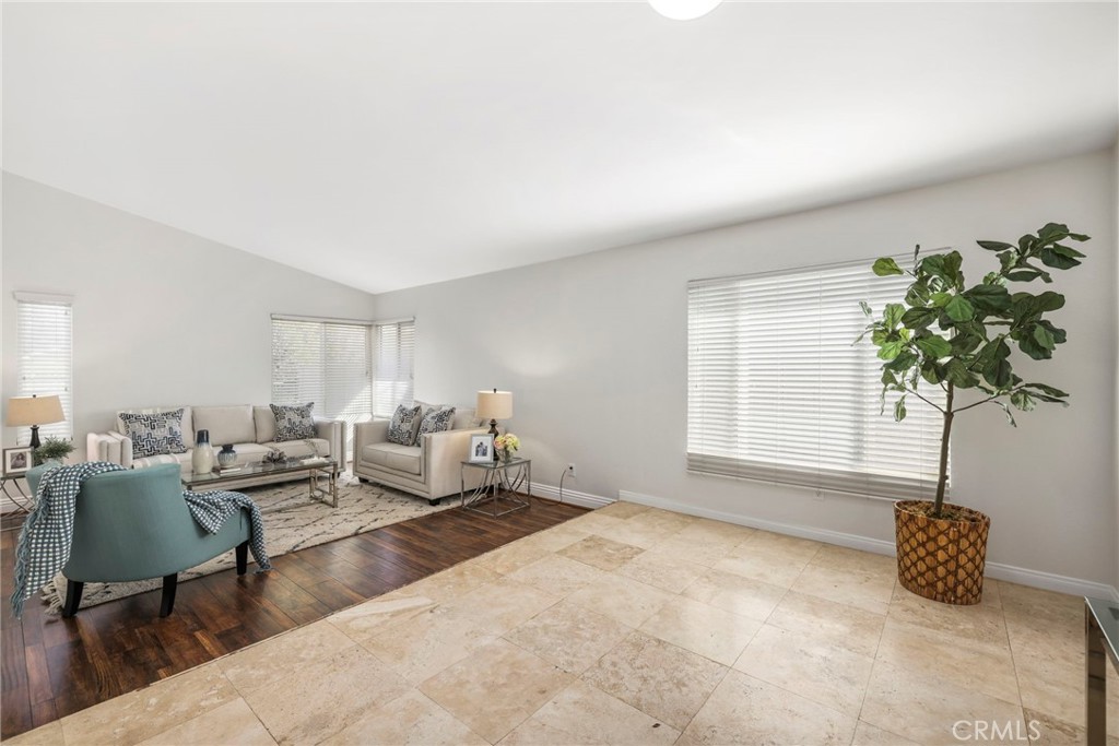 3453 Valle Vista Drive