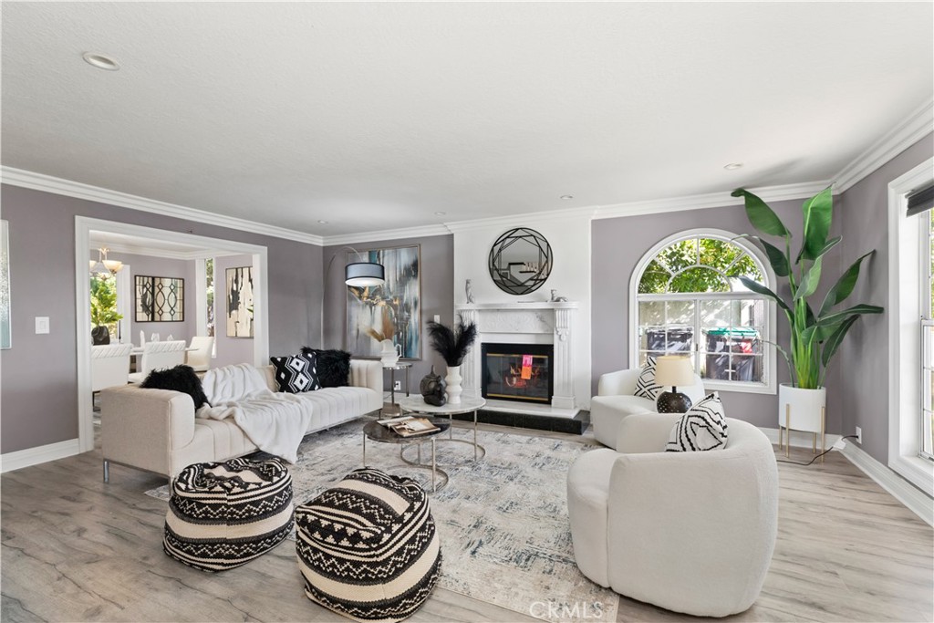 2118 Tierra Loma Drive