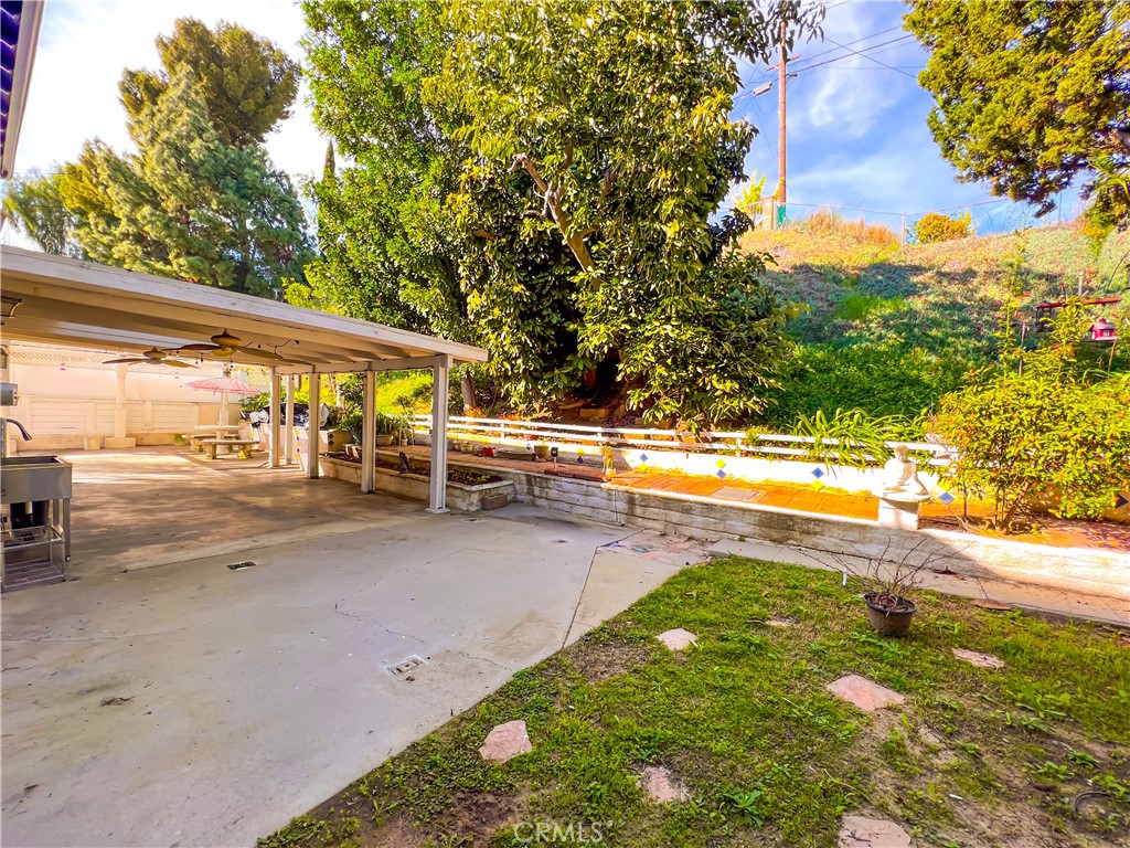 2118 Tierra Loma Drive