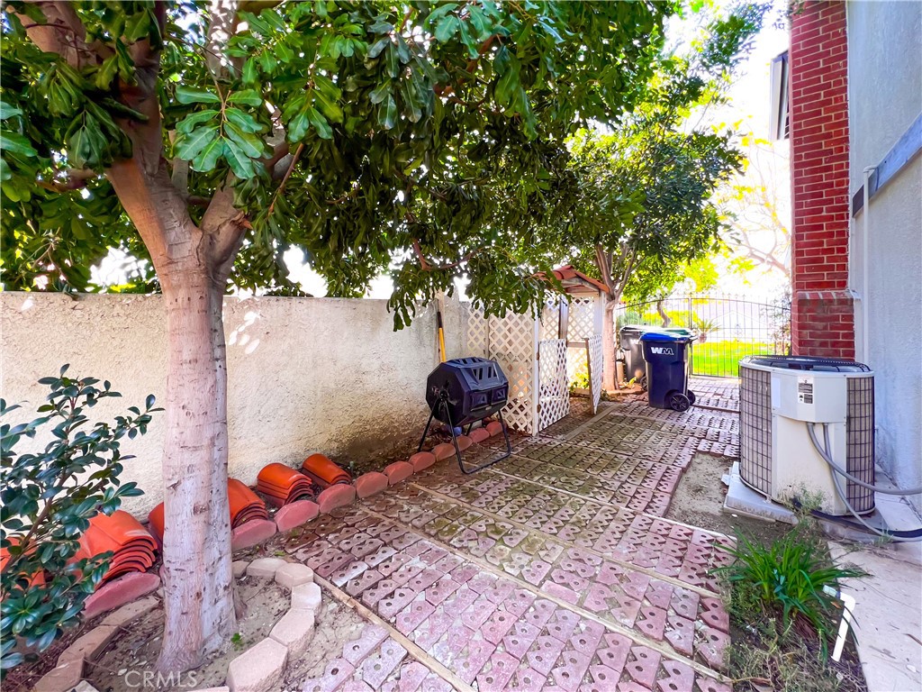 2118 Tierra Loma Drive