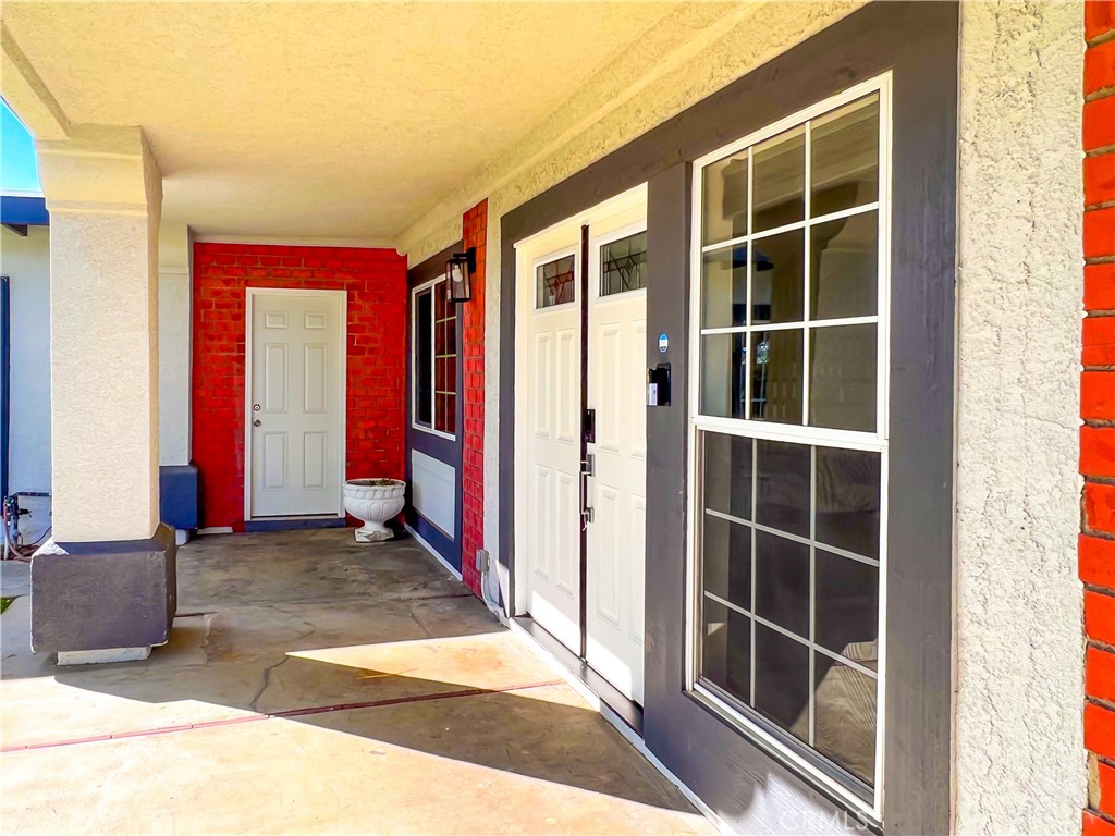 2118 Tierra Loma Drive