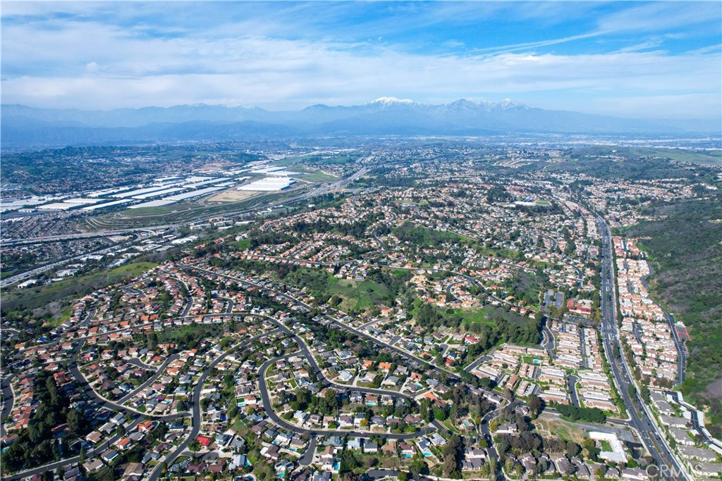 2118 Tierra Loma Drive