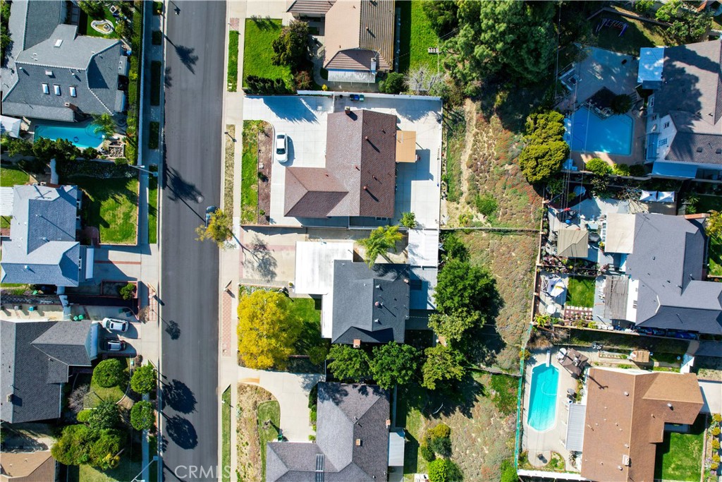 2118 Tierra Loma Drive