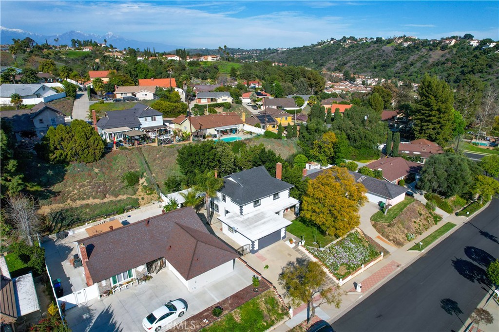 2118 Tierra Loma Drive