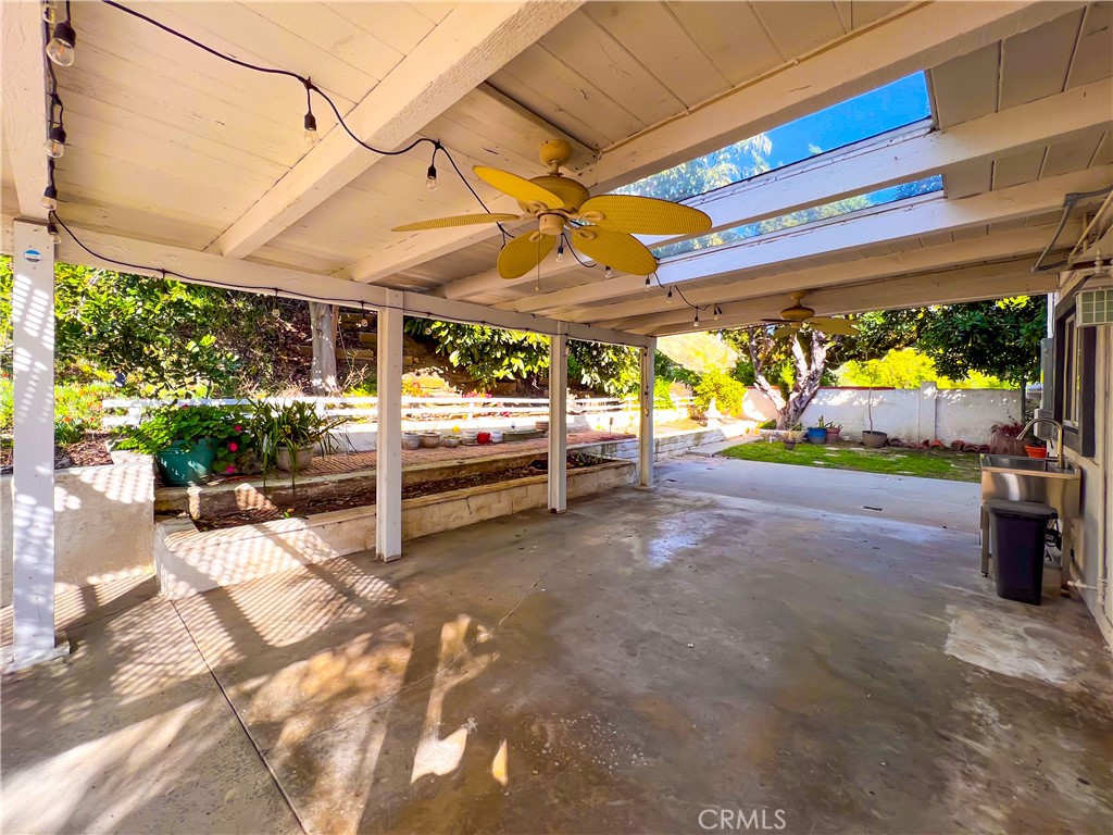 2118 Tierra Loma Drive