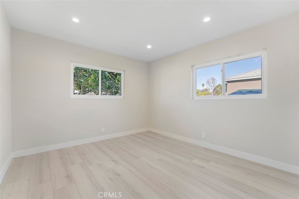 336 N Shadydale Avenue