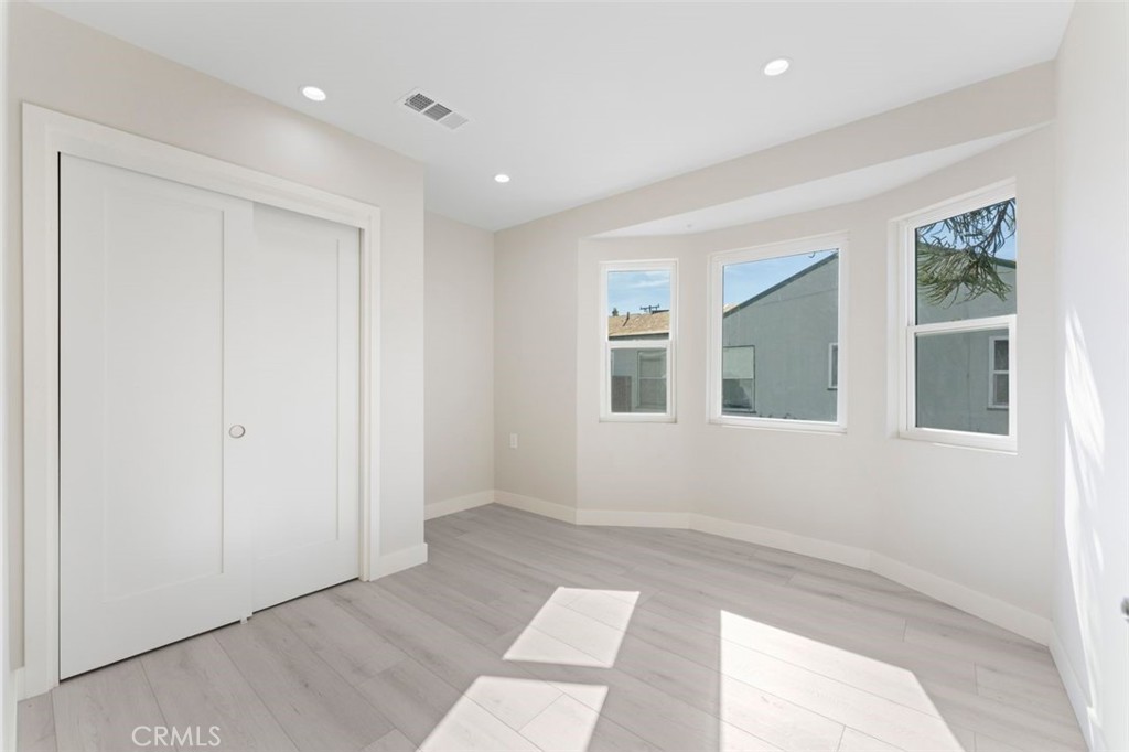 336 N Shadydale Avenue