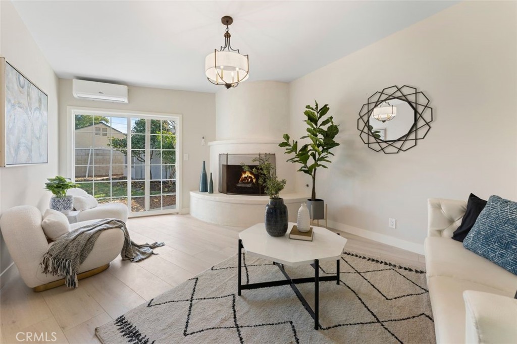 336 N Shadydale Avenue