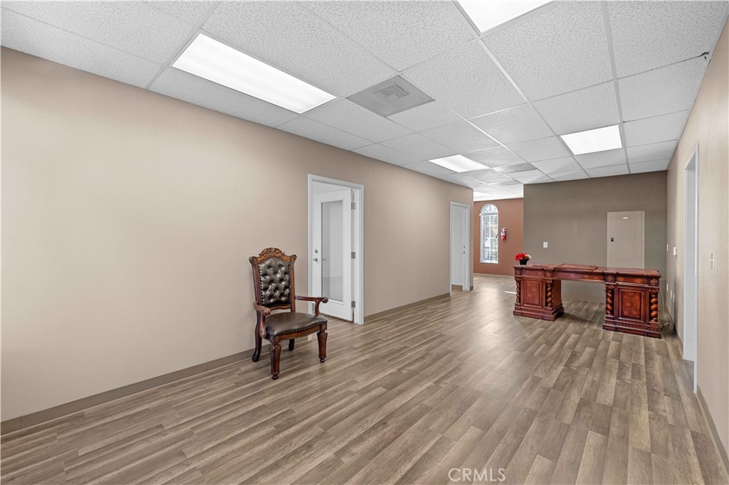 232 E Grand Boulevard