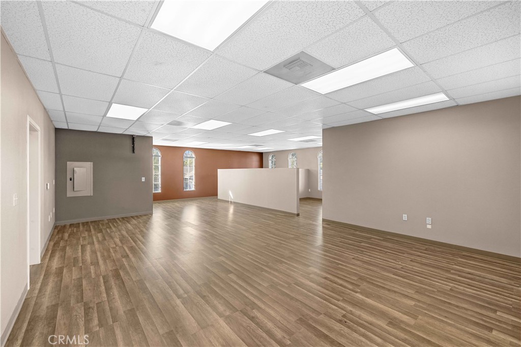 232 E Grand Boulevard