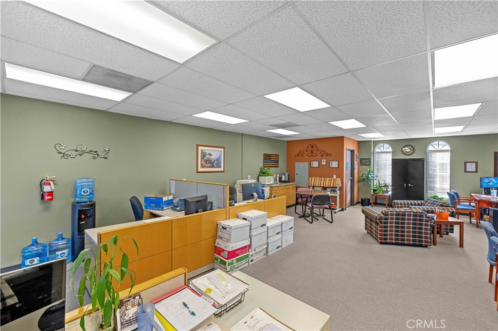 232 E Grand Boulevard