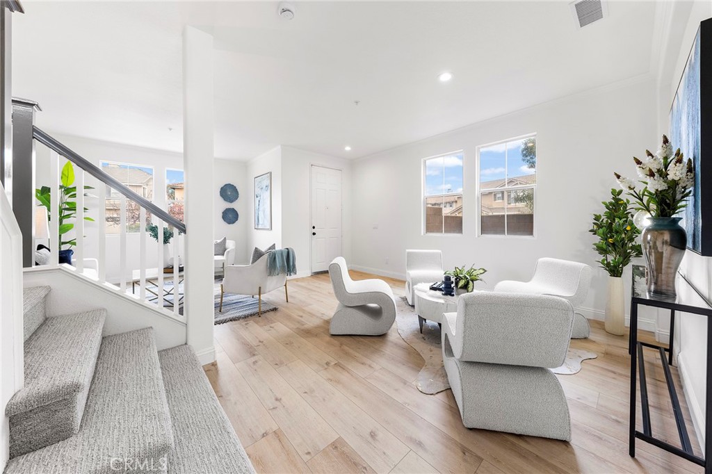 5786 Adam Court