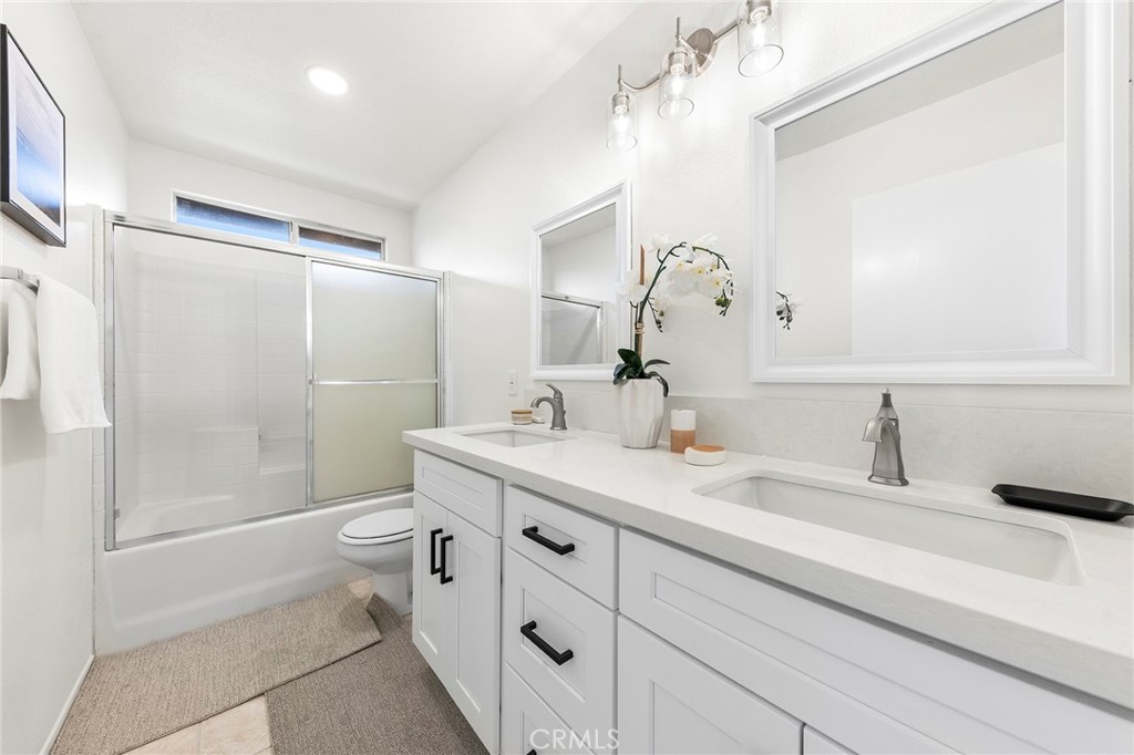 5786 Adam Court