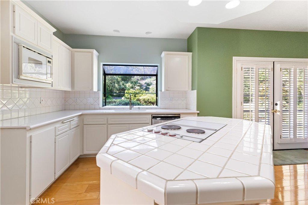30616 Kristin Court