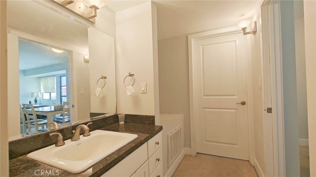 10982 Roebling Avenue 433