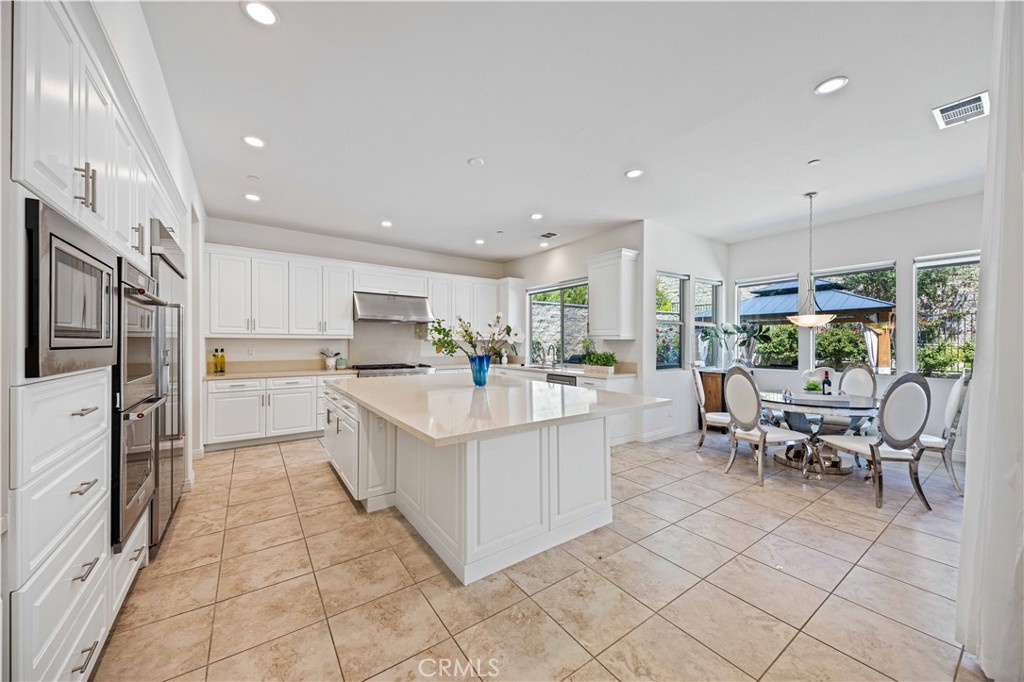 5477 Heritage Oak dr