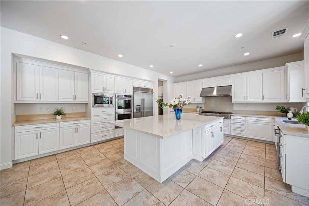 5477 Heritage Oak dr