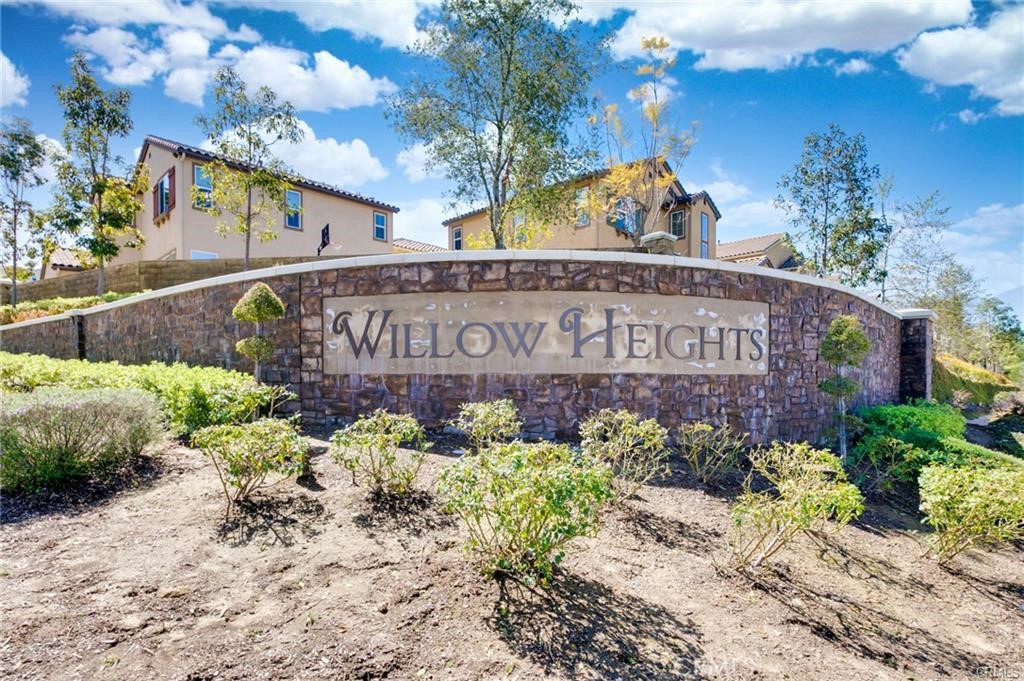 21122 Blossom Way