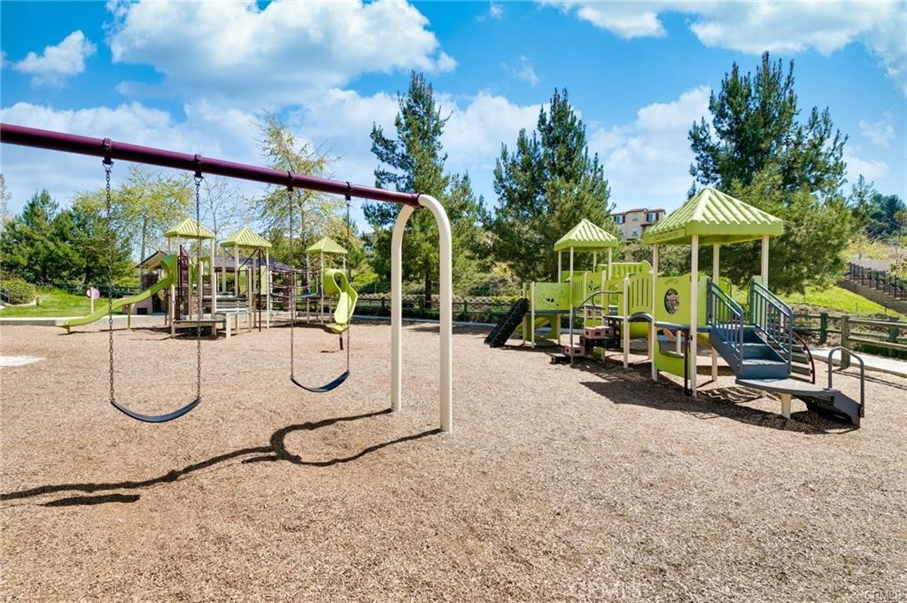 21122 Blossom Way